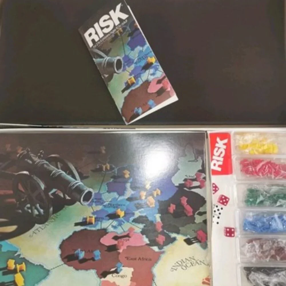 VTG 1980 Parker Brothers RISK World Conquest Board Game